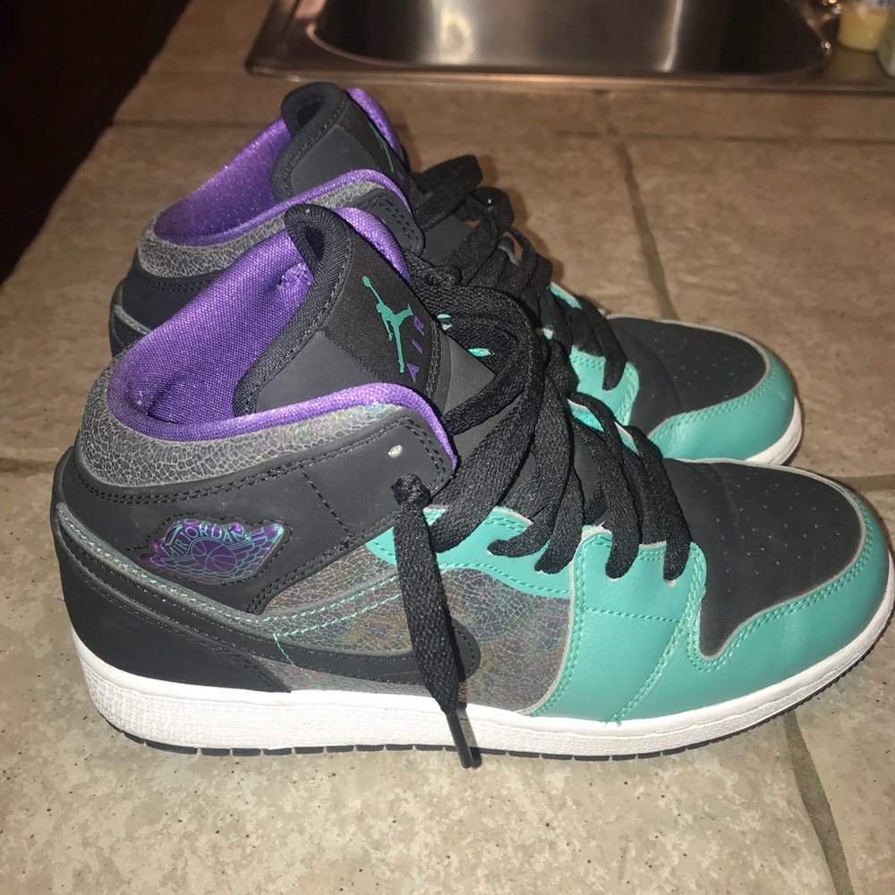 Retro Jordan 1’s. Size 5.5y